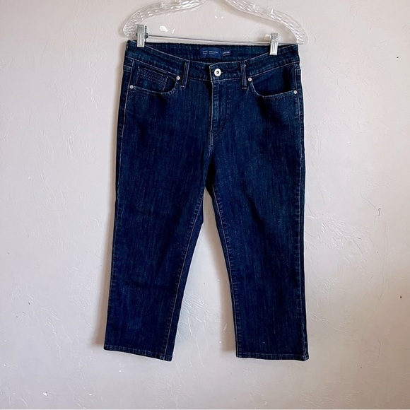 Levi’s Demi Curve Dark Wash Denim Capris - Picture 2 of 7